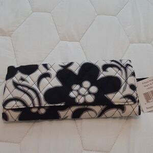Brand New! Vera Bradley WALLET